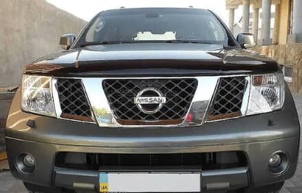 Дефлектор капота (мухобойка) Nissan Navara 2005-2010 (Ниссан Навара) SIM